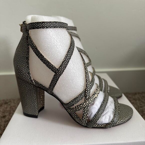 NIB Jessica Simpson Women's Stassey Strappy Block Heel Dress Sandals Size 5.5 - Picture 3 of 5